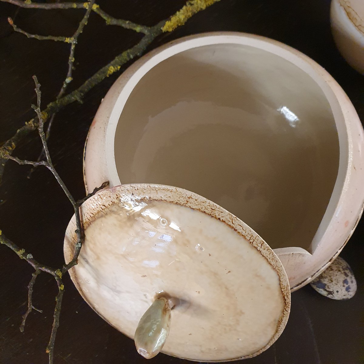 Vaso coperto, scatola, H= 12 cm, P= 11 cm, esemplare unico, fatto a mano