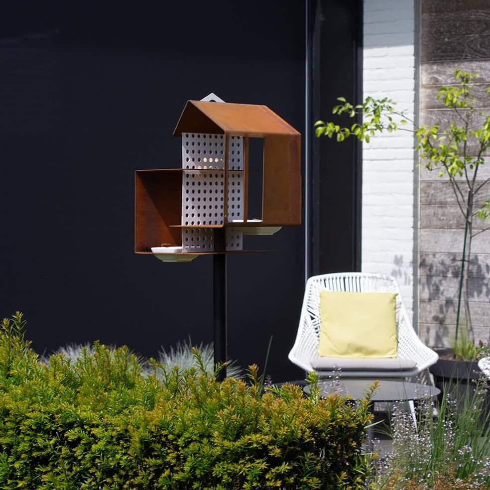 Tweet House - Bird Feed House on Pole - Cortenstaal