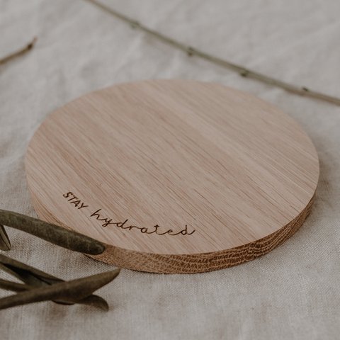 Coasters made of oak Stay hydrated (PU = 8 pieces)