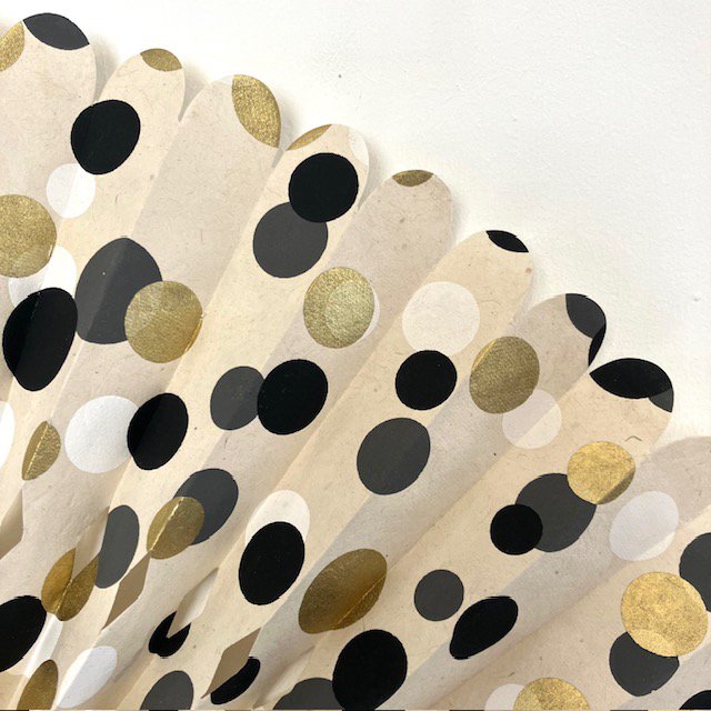 Luna-Leena rosette with dots print - eco paper - 55ø cm - off white, gold, grey and black - foldable - handmade in Nepal