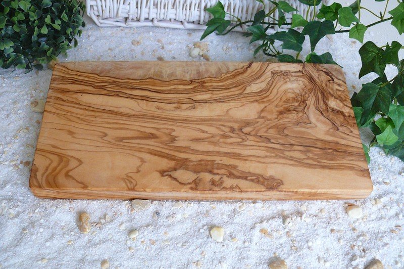 Planche à déjeuner carrée 30 x 15 cm en bois d'olivier