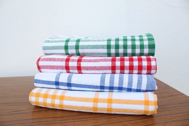 Large 150/200cm Traditional Portuguese Square Tablecloth