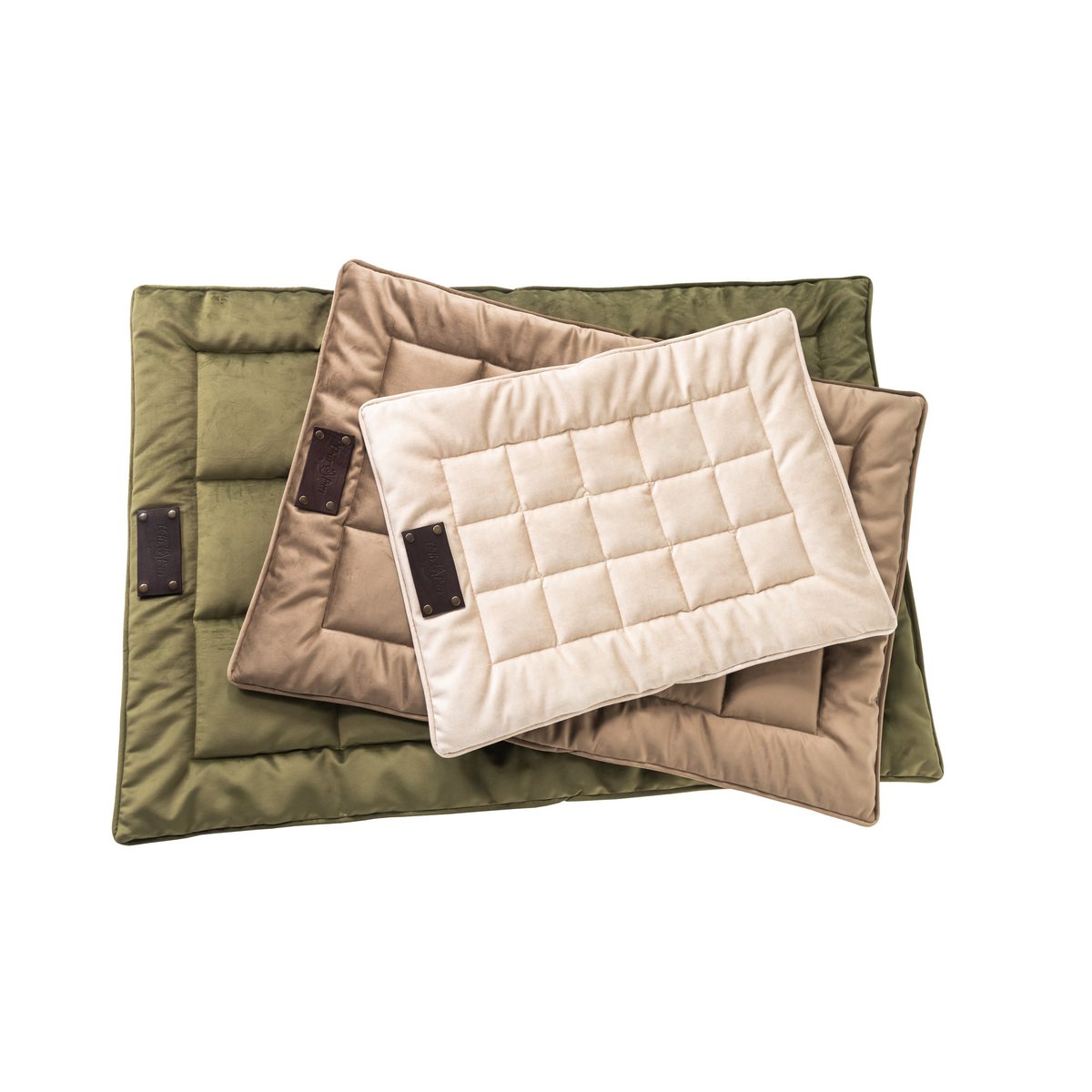 A lair, a portable mat from the Fluffy Puppy brand, Velour material, 15 colors, hand made!