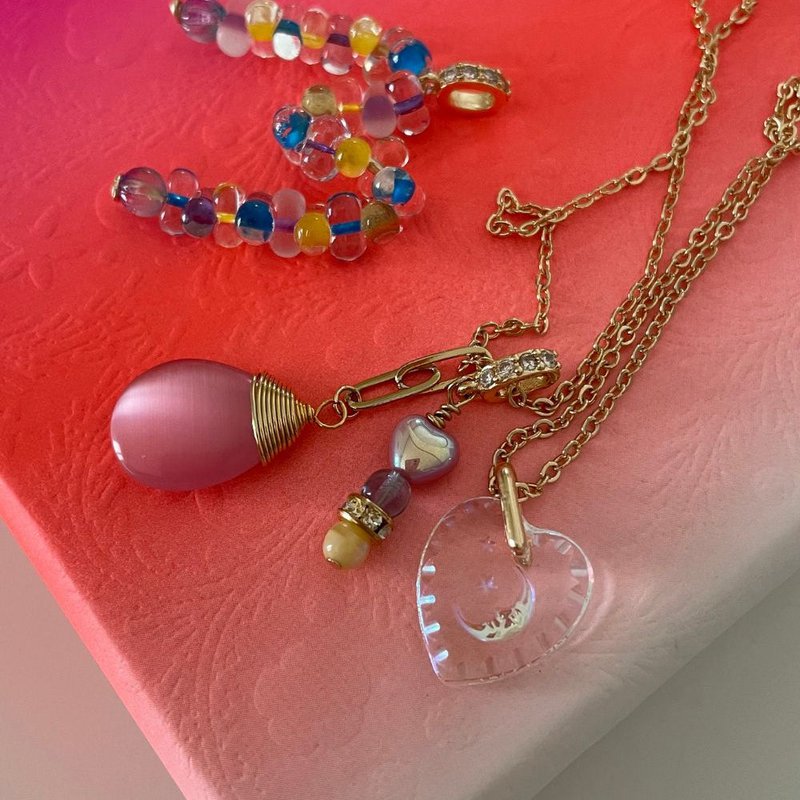 Collier pendentif coeur vintage chaîne plaquée or, cristal pendentif détail lune