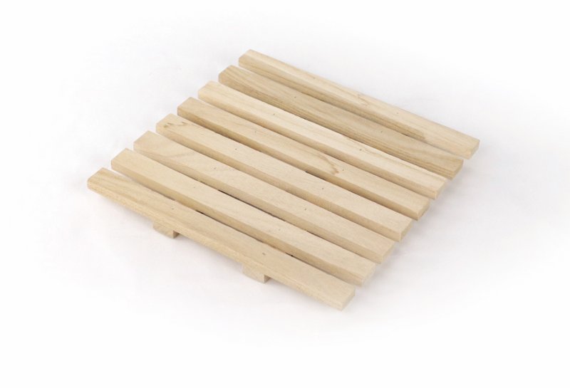 SOTTOPIEDE IN LEGNO 170x170x16mm