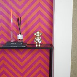 Ornament - Affenfigur 'The Legend'- Polyresin - Gold - 11x7x19cm