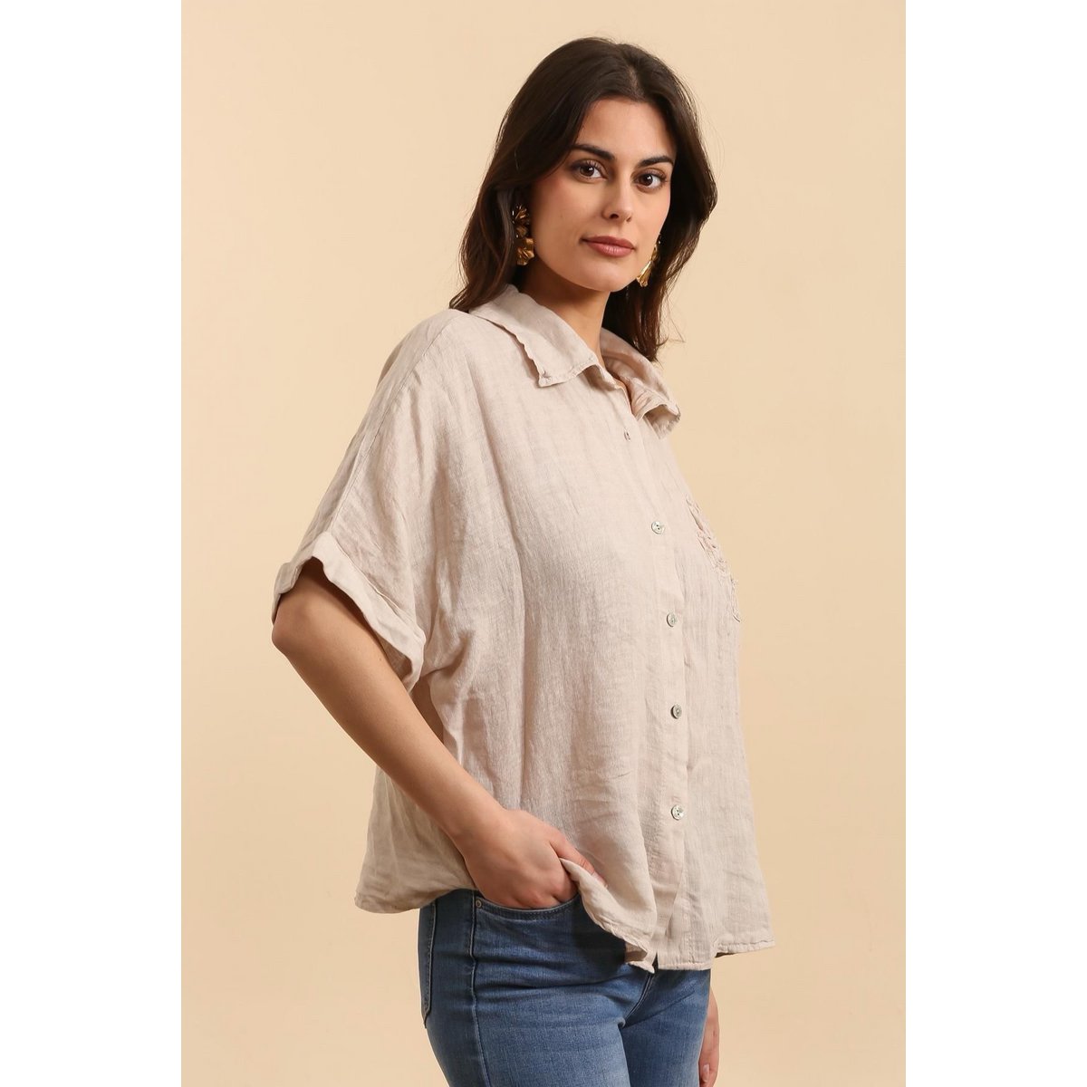 Shirt with a linen flower Ref. 20341
