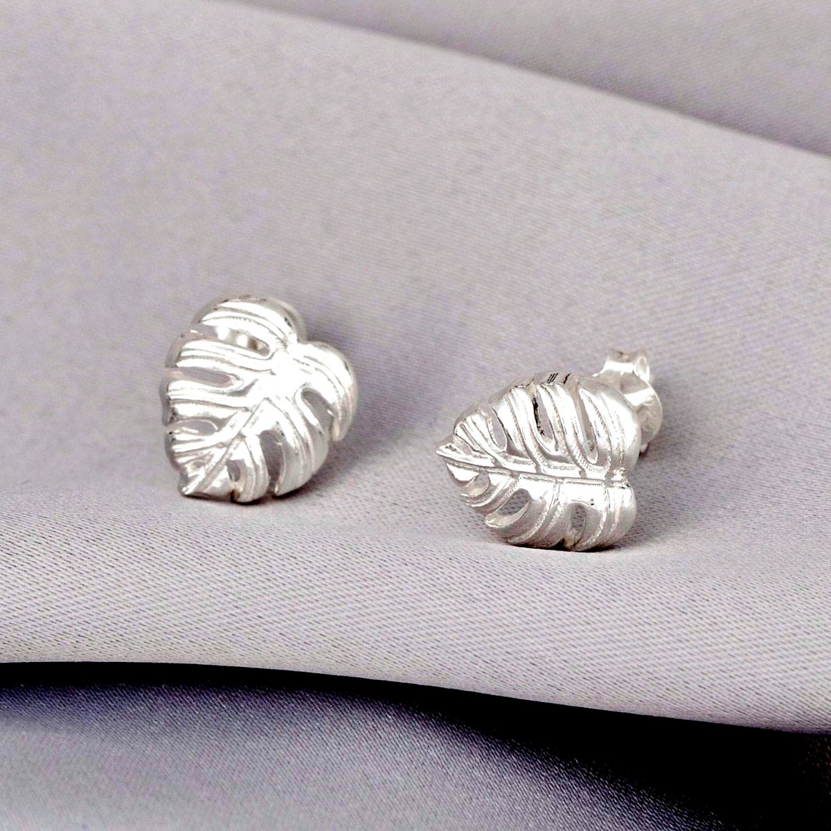Pendientes de hojas de Monstera - Plata de ley 925 - Joyería de hojas exóticas - EAR925-45