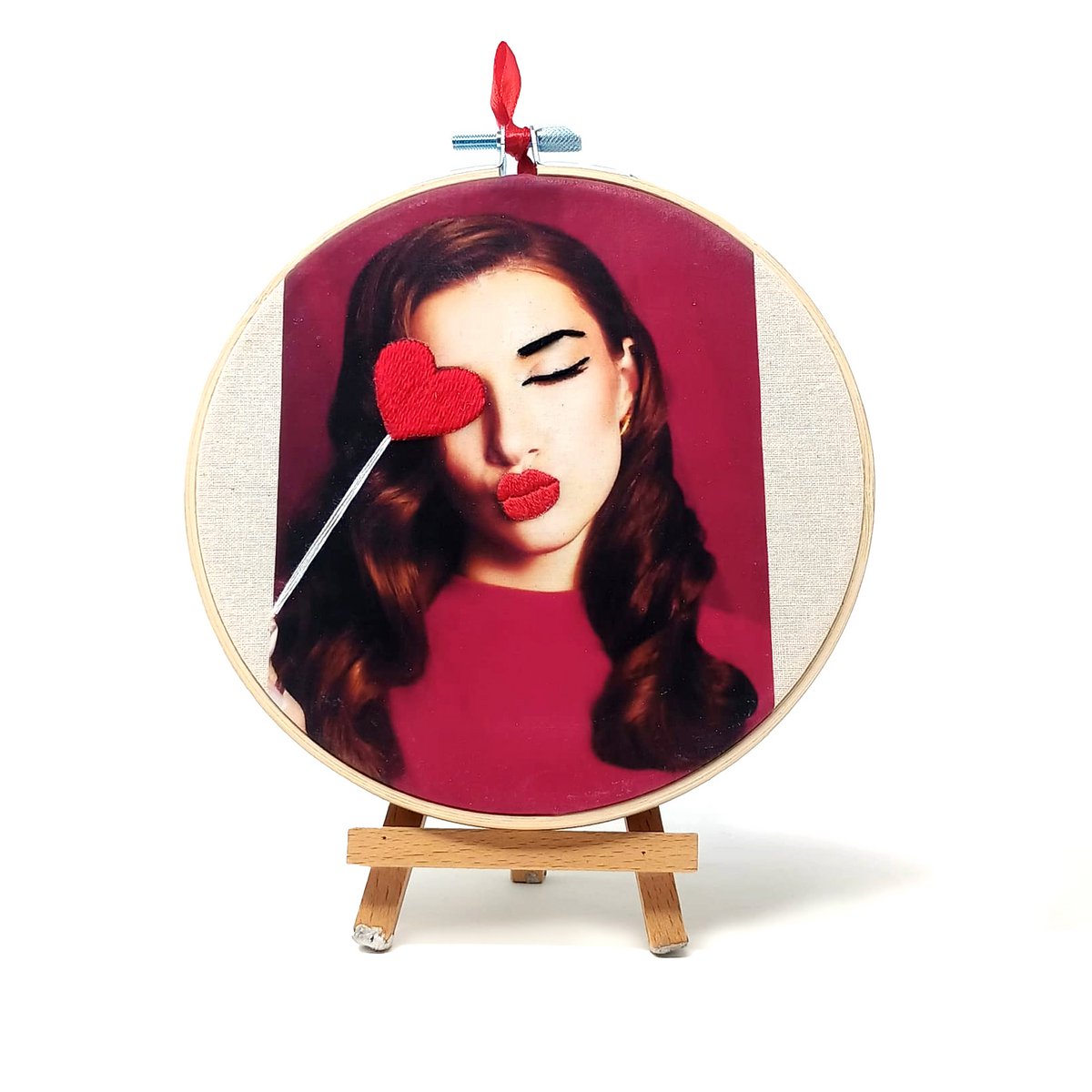 Art mural de cerceau de broderie fait à la main - Portraits de mode - Art mural textile (15 cm)