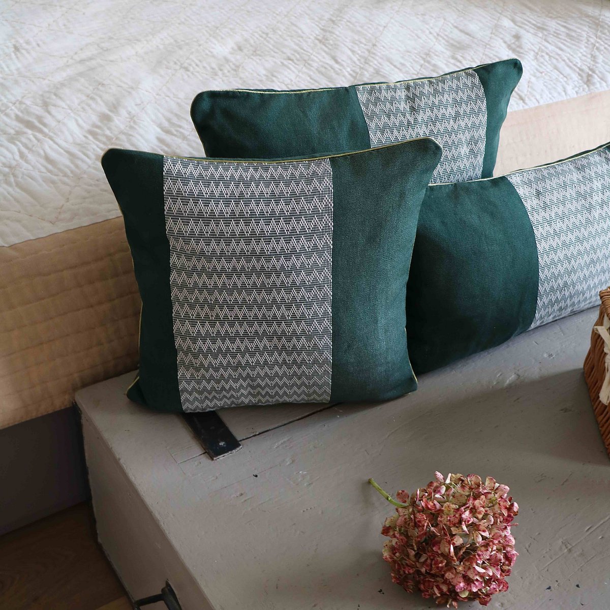 Cim Lio green decorative cushion cover