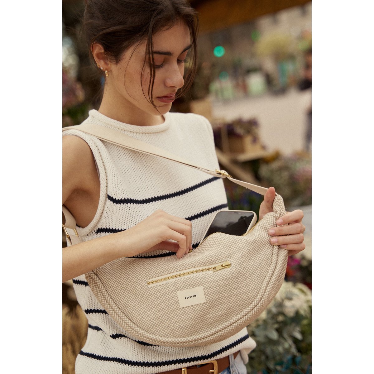 Elio half-moon bag