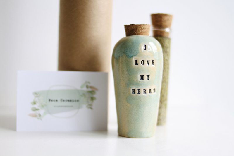 Geschenkset met kruidenpotje en rozemarijn