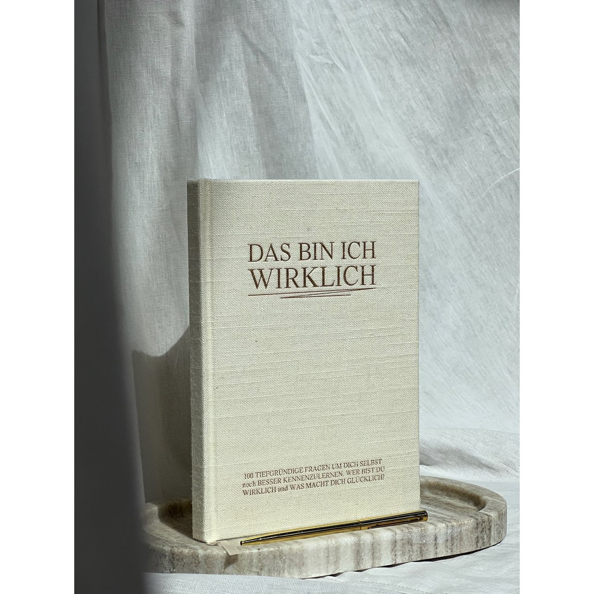 The Life Barn That's Me Really Journal 100 deep questions about personal development