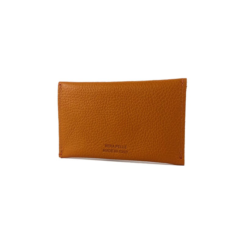 K0040LB | Pose med klap Fremstillet i Italien i ægte fuldnarvet læder, grained dollar - Orange farve - Dimensioner: 13 x 8 x 0,5 cm - Emballage: stiv bund/låg Gaveæske