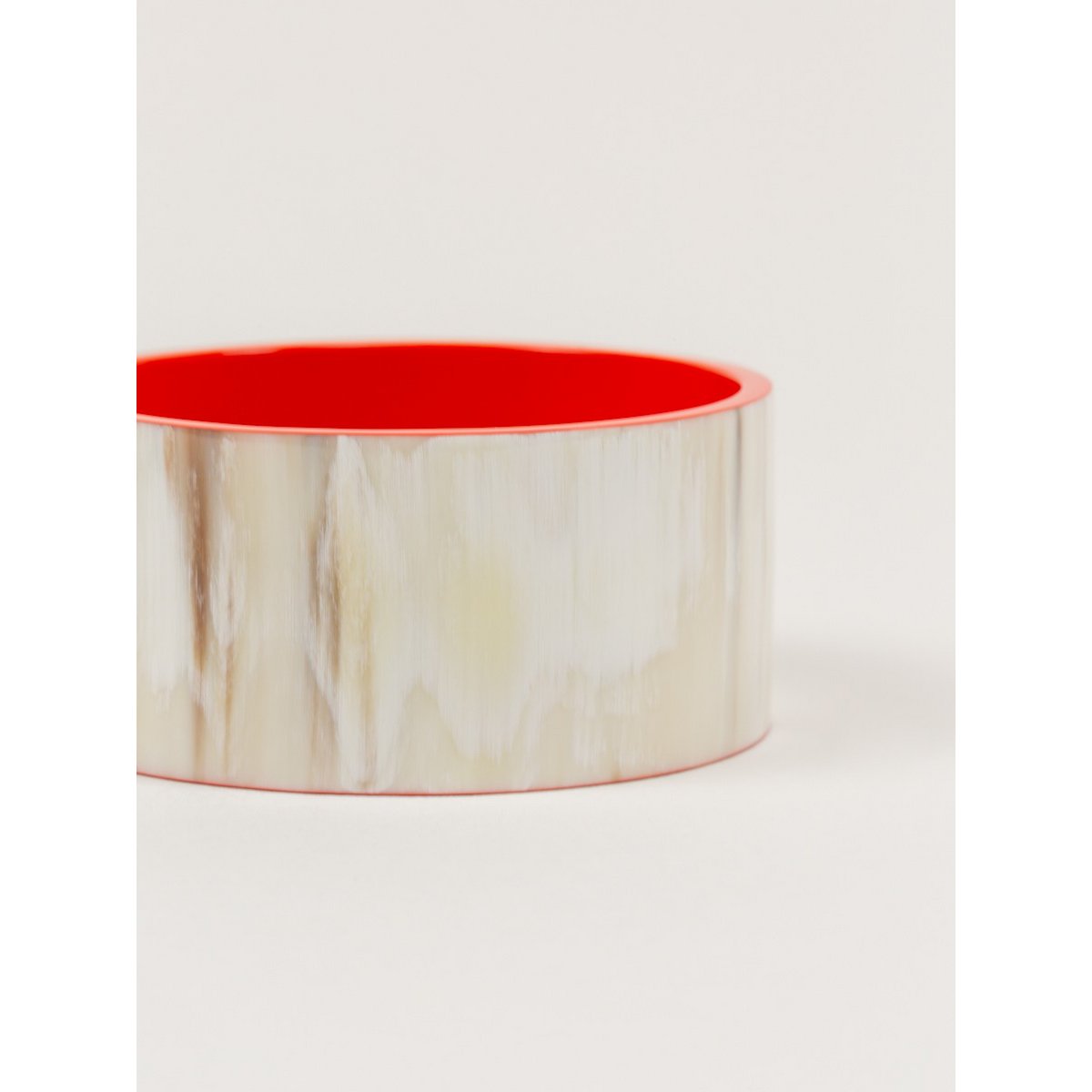 Bandeau brede armband in blonde hoorn en oranje lak