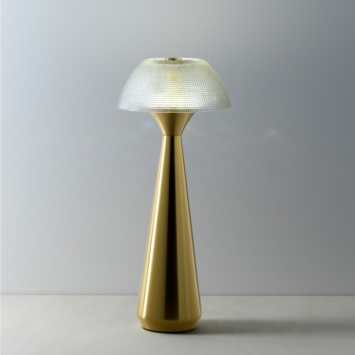 La lampada da tavolo a LED Mushlampio