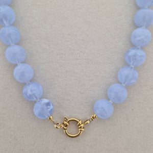 Necklace with large beads and buoy clasp | Light blue