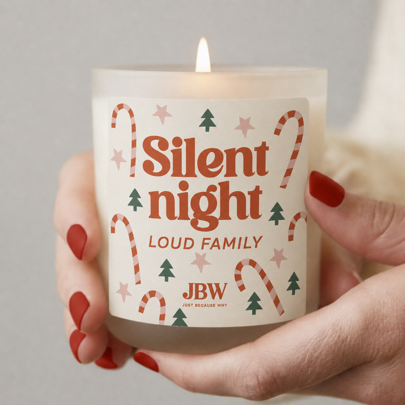Weihnachtskerze Stille Nacht, laute Familie
