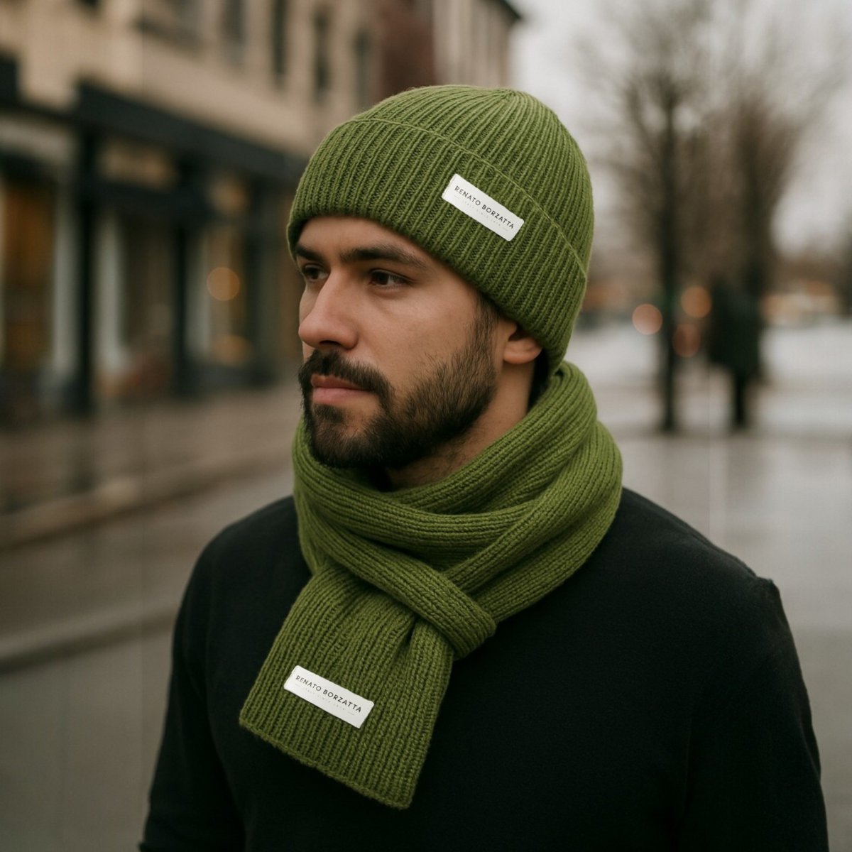 RB5004E | Sharp set and cap in a mixed Made in Italy wool shirt. Green color - single size