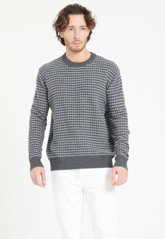 ZACH 3 Kasjmier trui met ronde hals en 4-draads tweekleurig jacquardpatroon