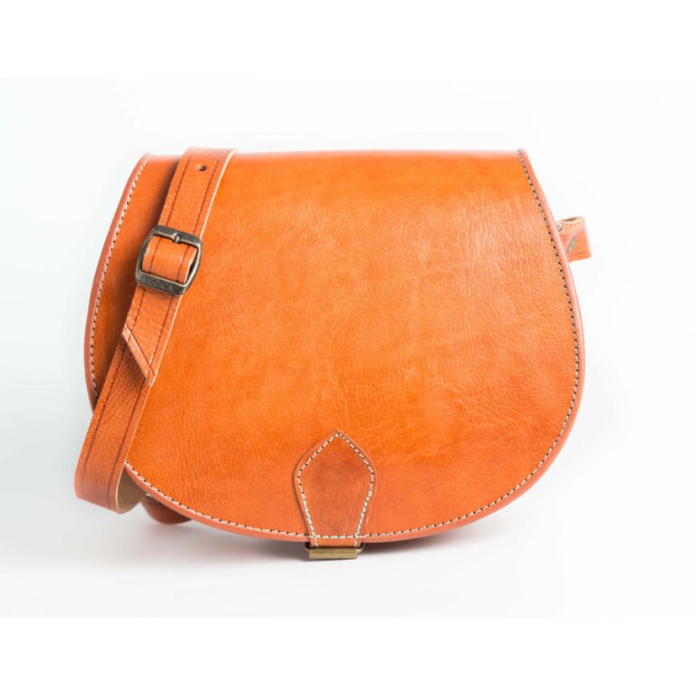 Bolso bandolera marroquí hecho a mano de piel de vaca con diseño geométrico