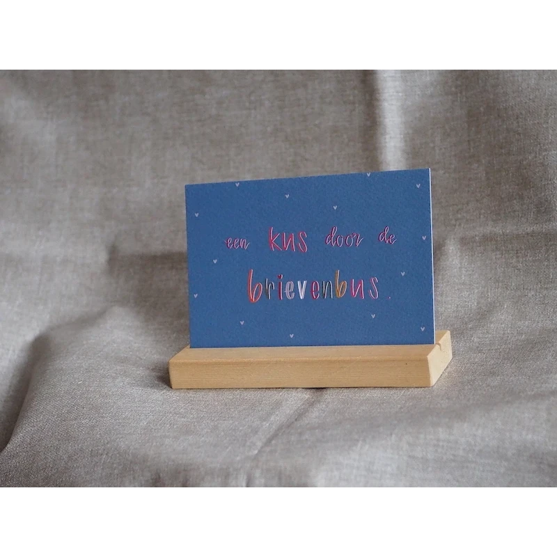 Greeting Card - A kiss through the letterbox