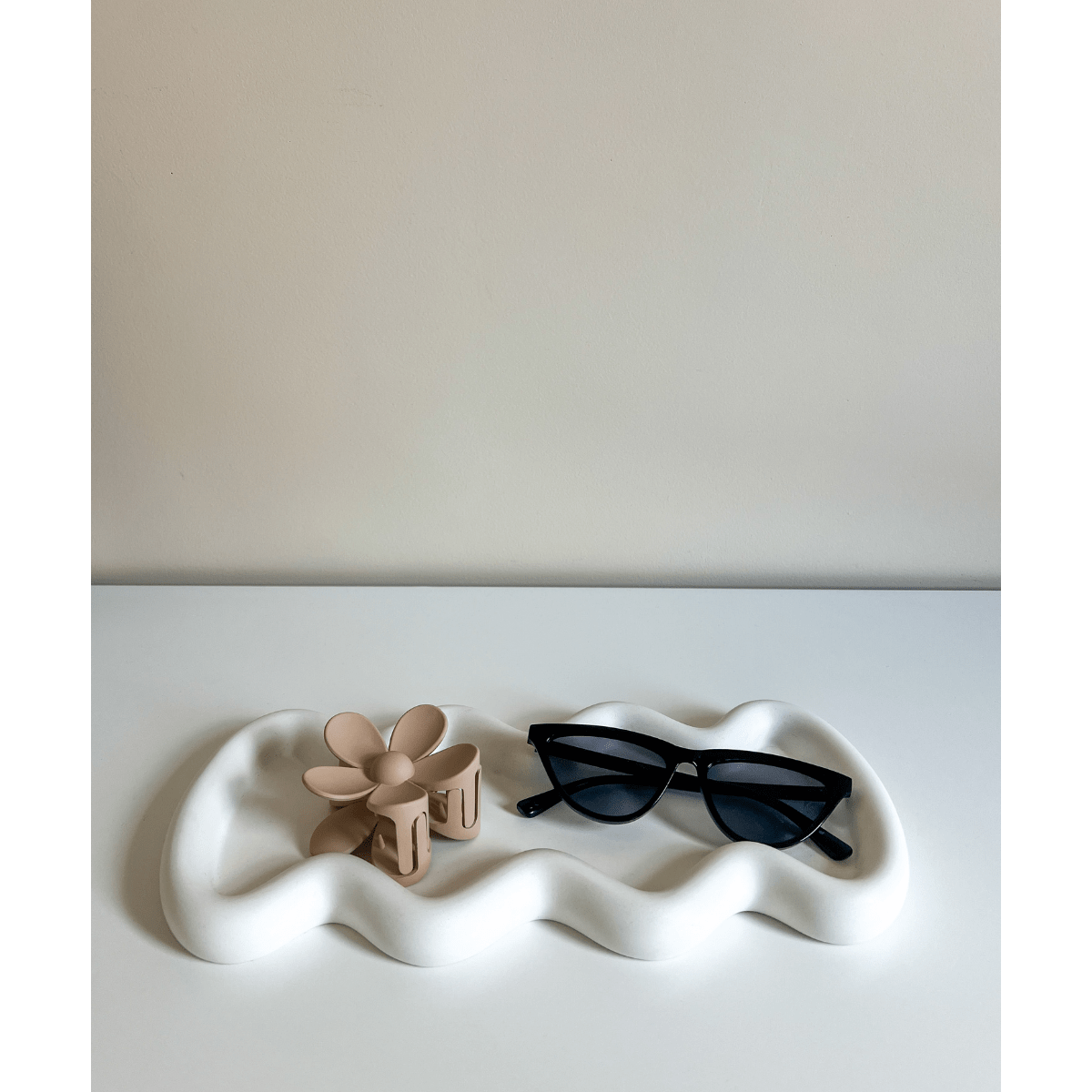 Wavy Tray White