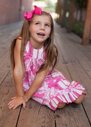 Navy blue bow headband with a large bow for girls.