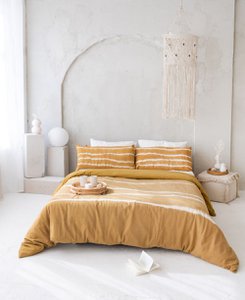 Shibori beddengoedset - dekbedovertrek 220 x 240 cm en twee kussens 40 x 80 cm | Zuring