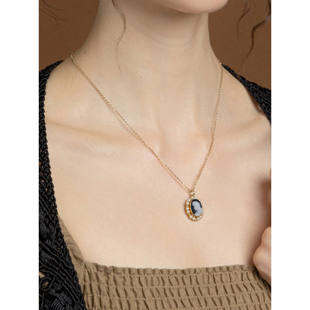 Collier camée noir Little Lovelies avec perles