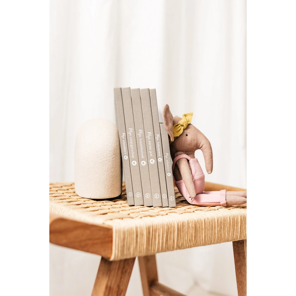 Fyllbooks My maternity visit book - Linen Taupe