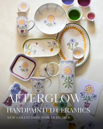 Tasse en céramique peinte à la main avec infuseur et couvercle - Motif floral, 385 ml