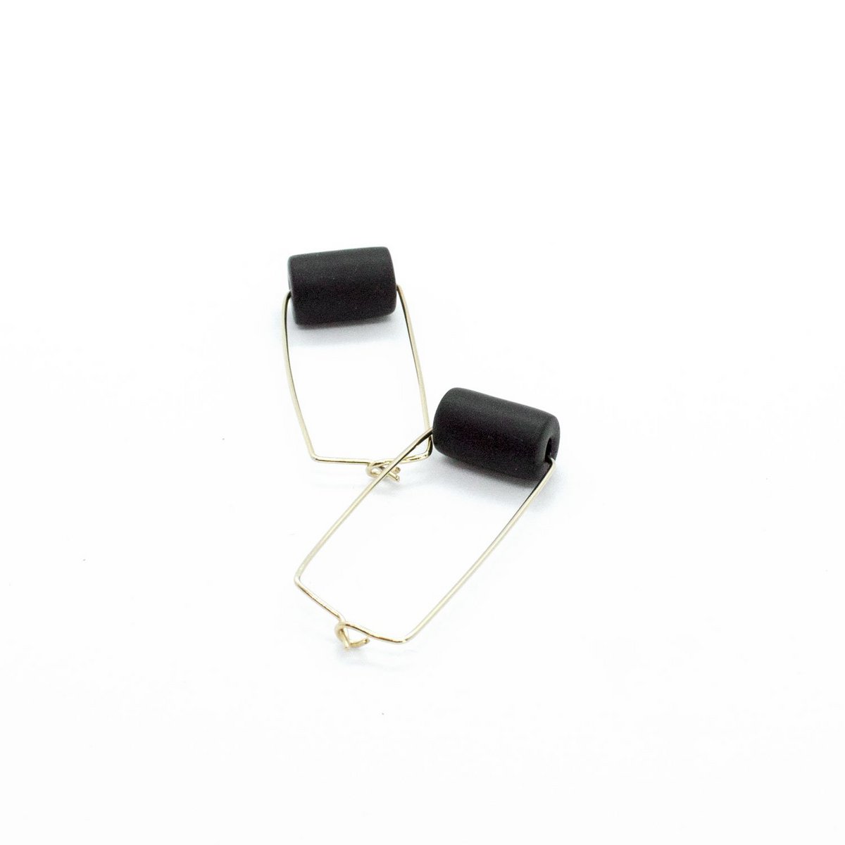 Boucles d'oreilles rectangle en or - Perle noire