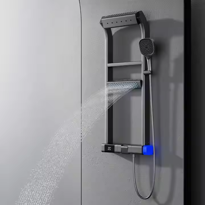 Columna de ducha termostática Marie con pantalla LED de Pavao Studio