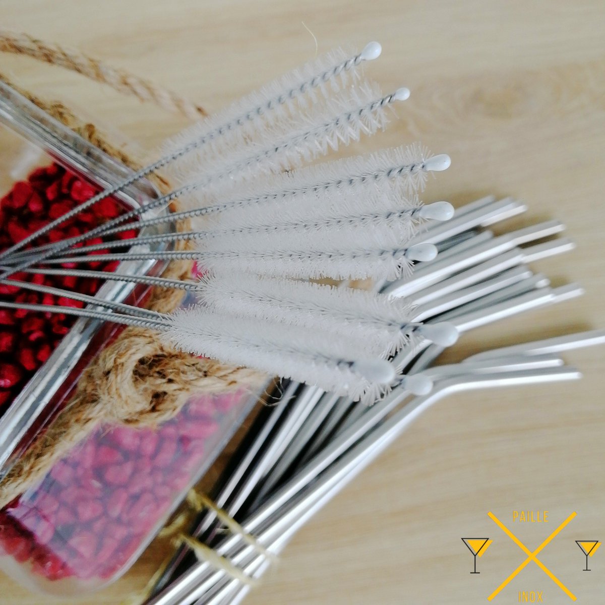 Cleaning brush