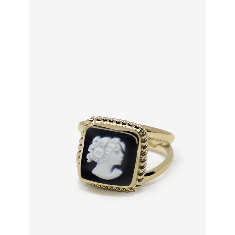 De geliefde zwarte cameo -ring