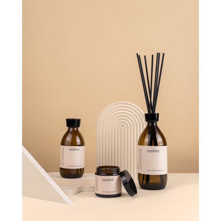 Candela profumata "Ambra" 100% cera di colza naturale 120g