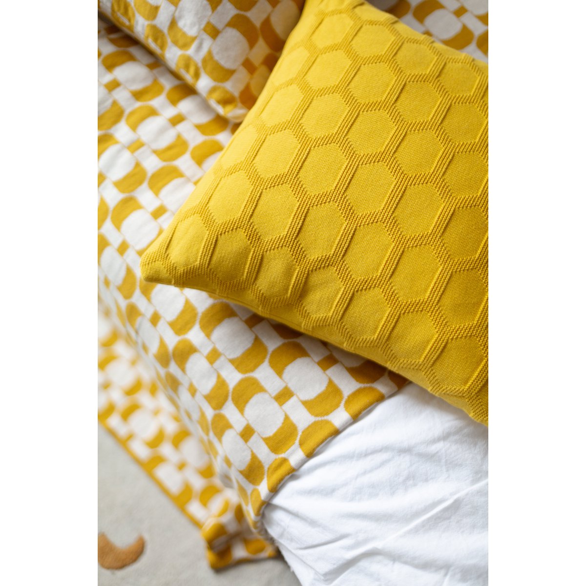 Herdis Custwow-copro-copertura giallo