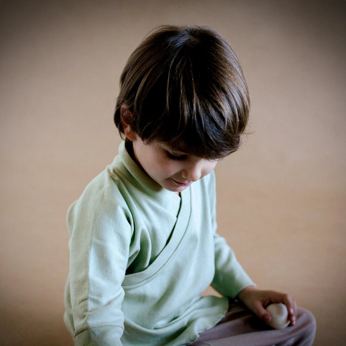 COMINUM KIMONO CHILD in Green Sage