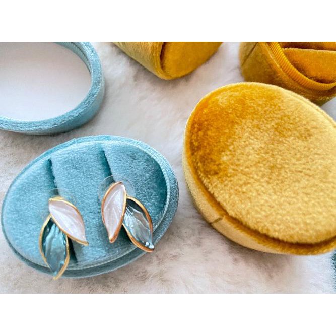 Oval velvet Wedding Ring Box & Proposal Ring Box