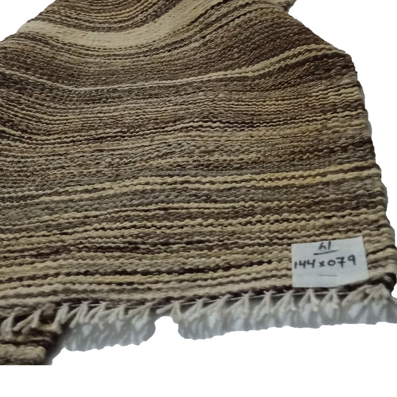 Handgefertigter Kilim-Teppich aus neutralem Zement