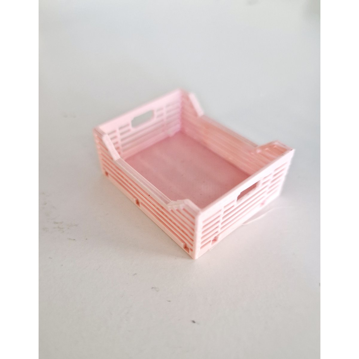 Caisse de rangement pour maison de poupée