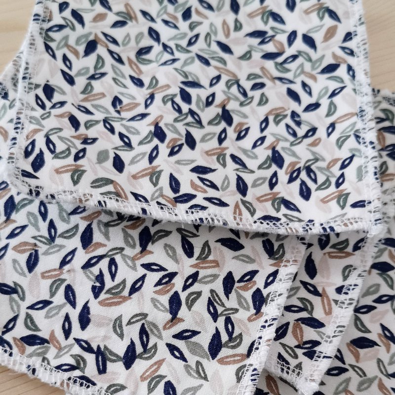 WASHABLE CLEANSING SQUARE