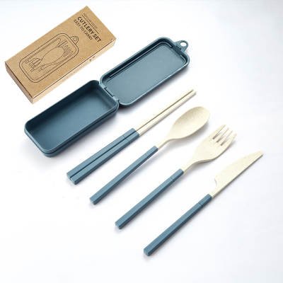 Kit posate staccabili e portatili - con custodia - 8 colori disponibili