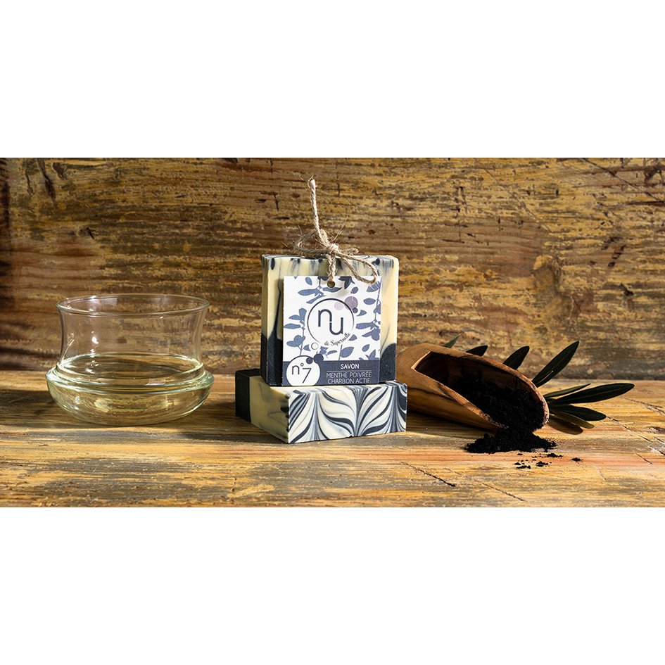 N7 SOLID SOAP PEPPERMINT ACTIVATED CHARCOAL