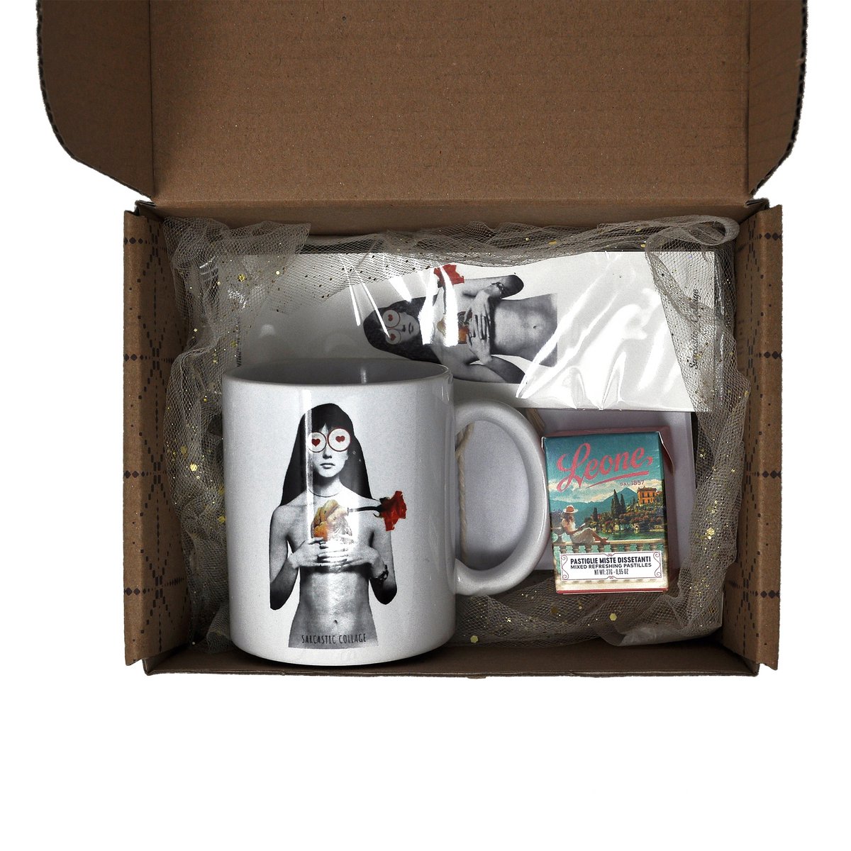 Donna innamorata – Confezione regalo con tazza di design – Collezione Collage artistico