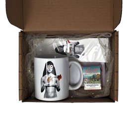 Donna innamorata – Confezione regalo con tazza di design – Collezione Collage artistico