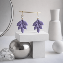 Luma Petals - Leaf earrings with zircon
