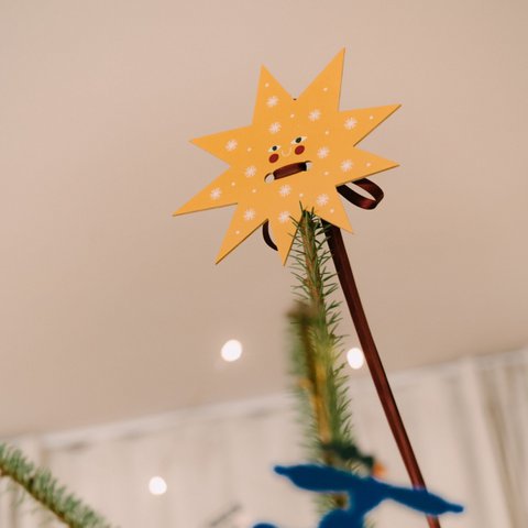 Große sternförmige Weihnachtsbaumspitzendekorationen