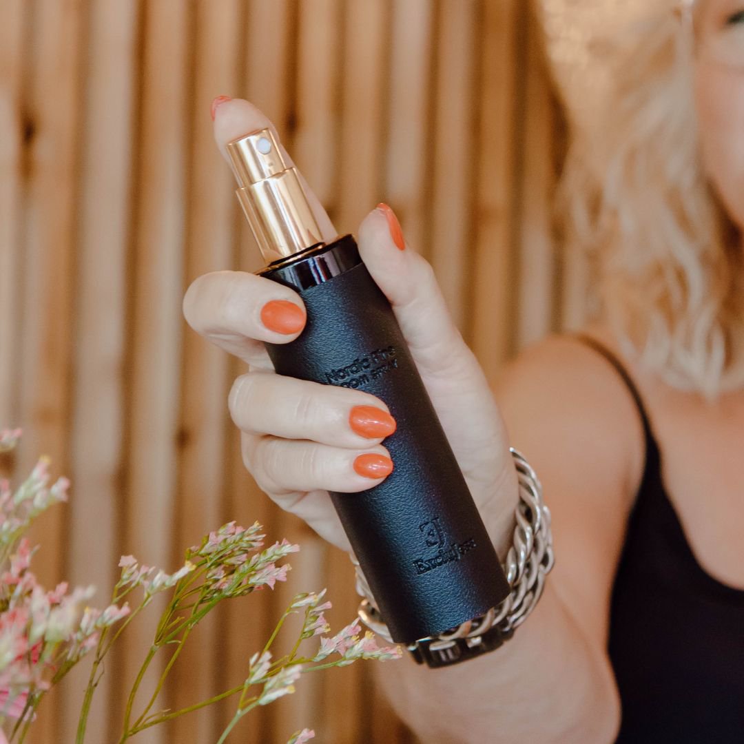 Spray para ambientes con tacto de cuero negro pino nórdico
